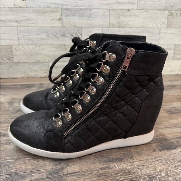 JustFab Stylish Black Quilted Wedge Sneakers - Picture 5 of 9